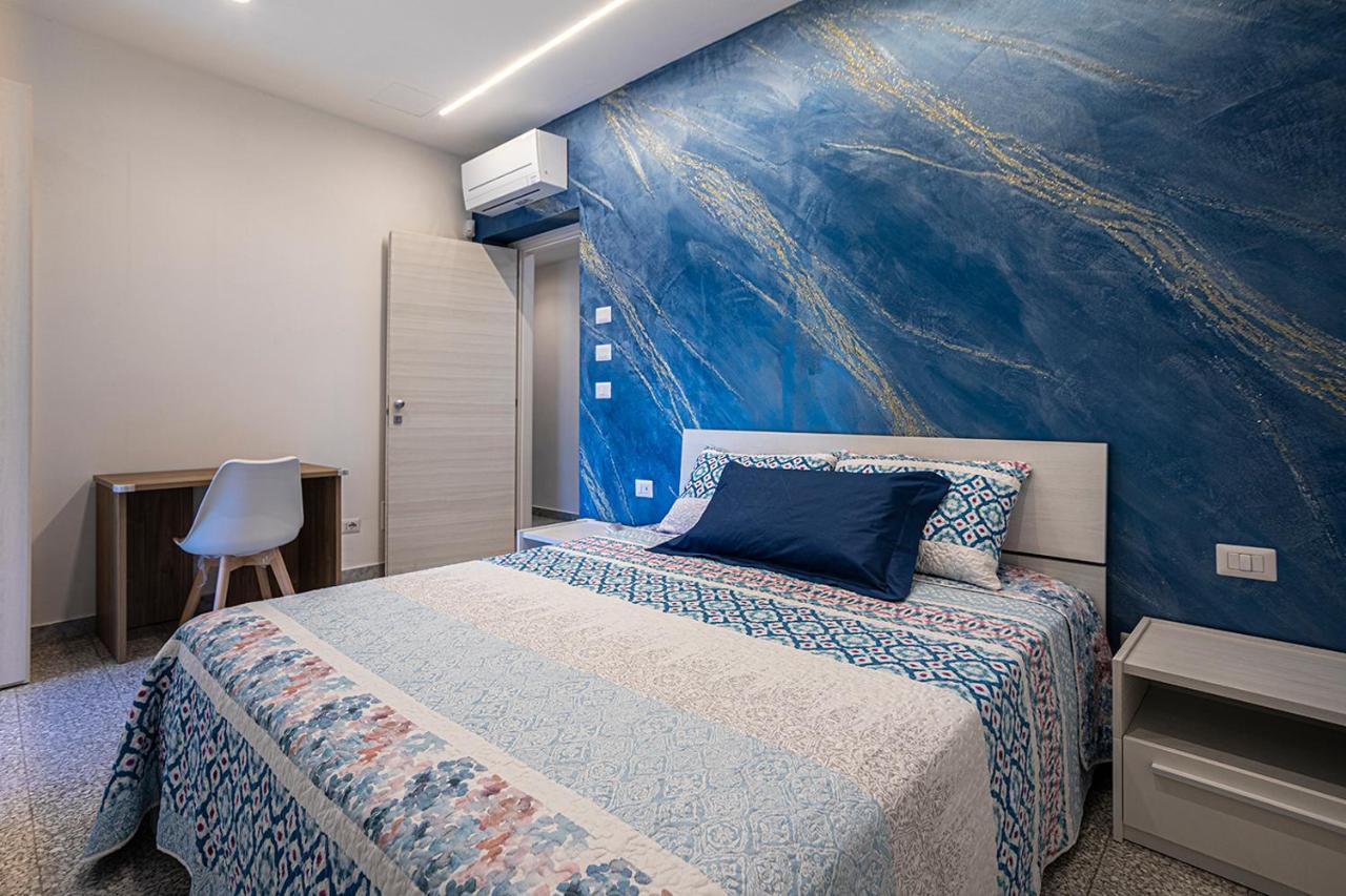 Hotel Mola'S Square House Mola di Bari Zewnętrze zdjęcie
