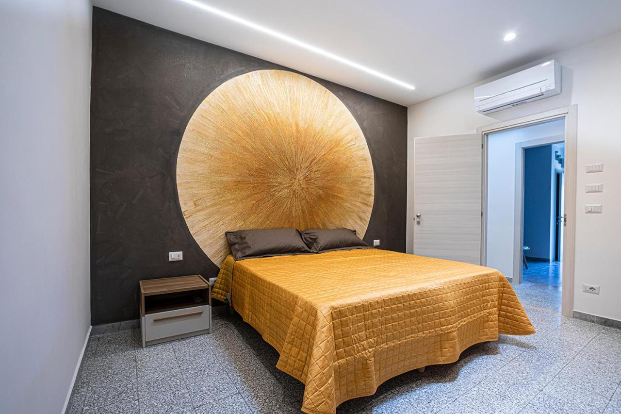 Hotel Mola'S Square House Mola di Bari Zewnętrze zdjęcie